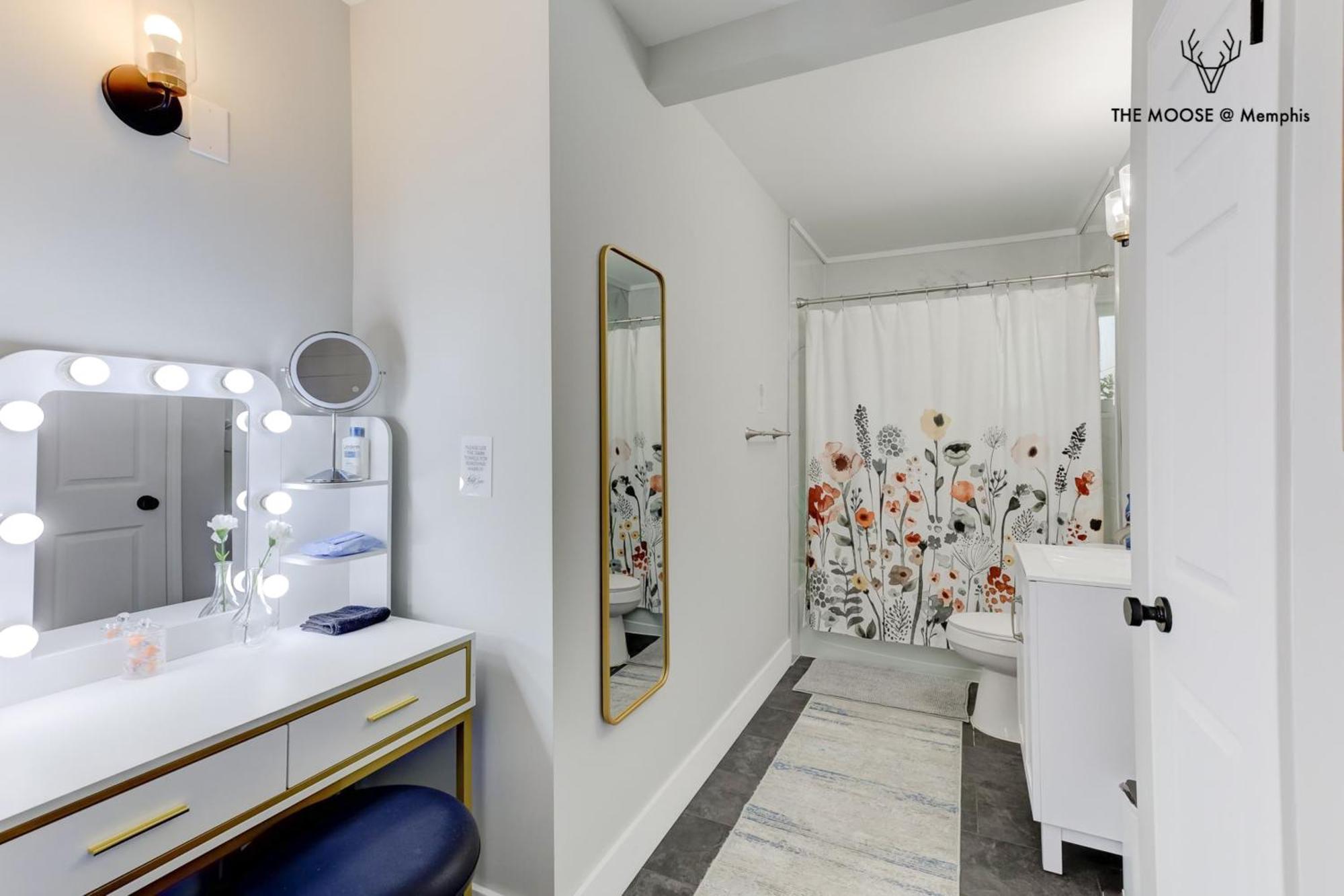 Апартаменты The Moose #11 - Luxe Modern Loft With King Bed, Free Parking & Wi-Fi Мемфис Экстерьер фото